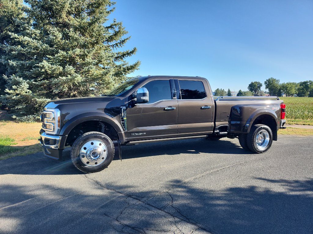 Used 2025 Ford F450 King Ranch w/ Chrome Package AWD/4WD image 2