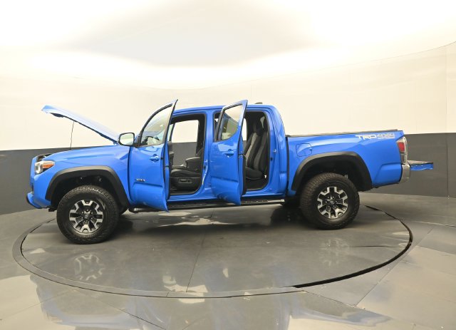 Used 2021 Toyota Tacoma TRD Off-Road AWD/4WD image 34