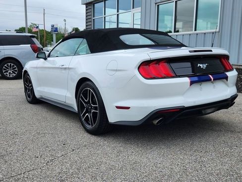 Used 2022 Ford Mustang Premium RWD image 5