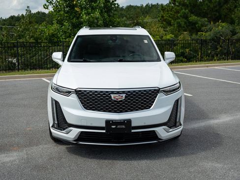 Used 2024 Cadillac XT6 Premium Luxury w/ Platinum Package AWD/4WD image 2