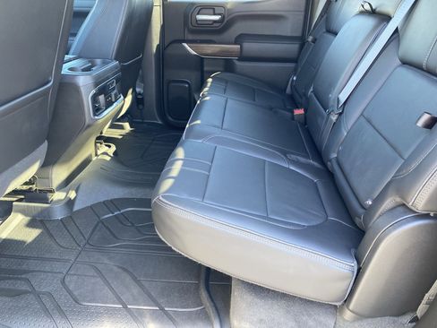 Used 2021 Chevrolet Silverado 1500 High Country w/ Technology Package image 30