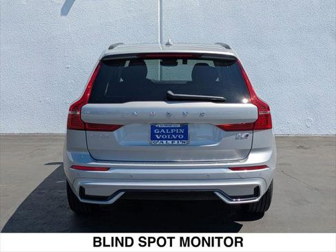 New 2025 Volvo XC60 B5 Core w/ Protection Package Premier image 4