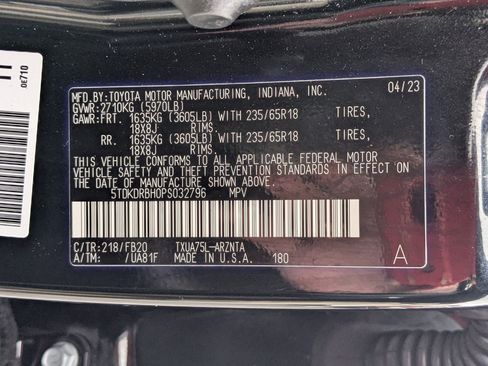 Used 2023 Toyota Highlander LE image 37