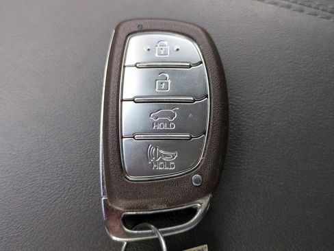 Used 2021 Hyundai Tucson Limited w/ Cargo Package FWD image 24