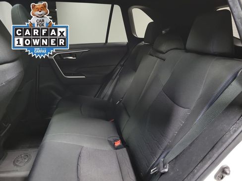 Used 2022 Toyota RAV4 SE w/ Convenience Package AWD/4WD image 30