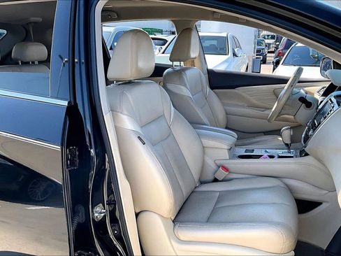 Used 2018 Nissan Murano SL w/ Cargo Package image 10