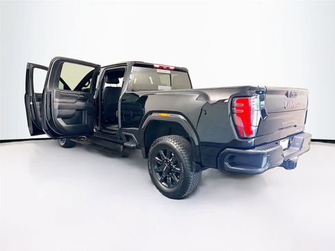 Used 2025 GMC Sierra 2500 AT4 w/ AT4 Premium Plus Package AWD/4WD image 41