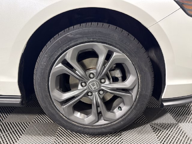 Used 2024 Honda Accord EX image 11