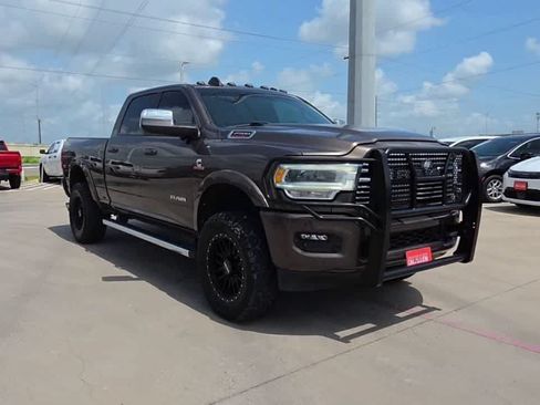 Used 2021 RAM 2500 Laramie AWD/4WD image 2