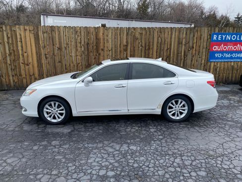 Used 2011 Lexus ES 350 4dr Sdn image 6