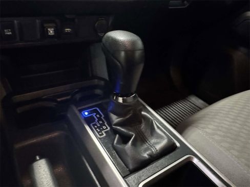 Used 2022 Toyota Tacoma SR5 image 24