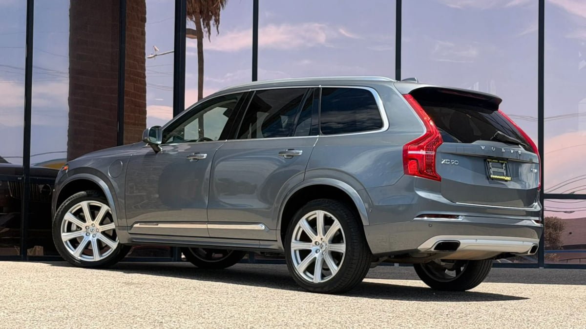 Used 2017 Volvo XC90 T8 Inscription w/ Luxury Package AWD/4WD image 8