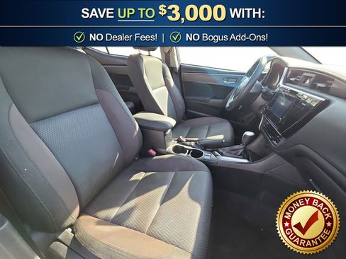 Used 2017 Toyota Corolla LE FWD image 22