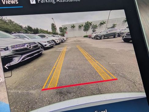 New 2026 Mercedes-Benz GLC 300 4MATIC image 12