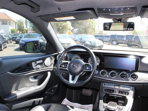 Used 2019 Mercedes-Benz E 300 w/ Premium 1 Package image 21