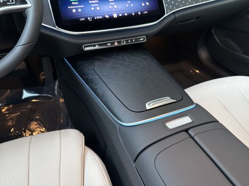 New 2026 Mercedes-Benz E 350 Sedan image 41