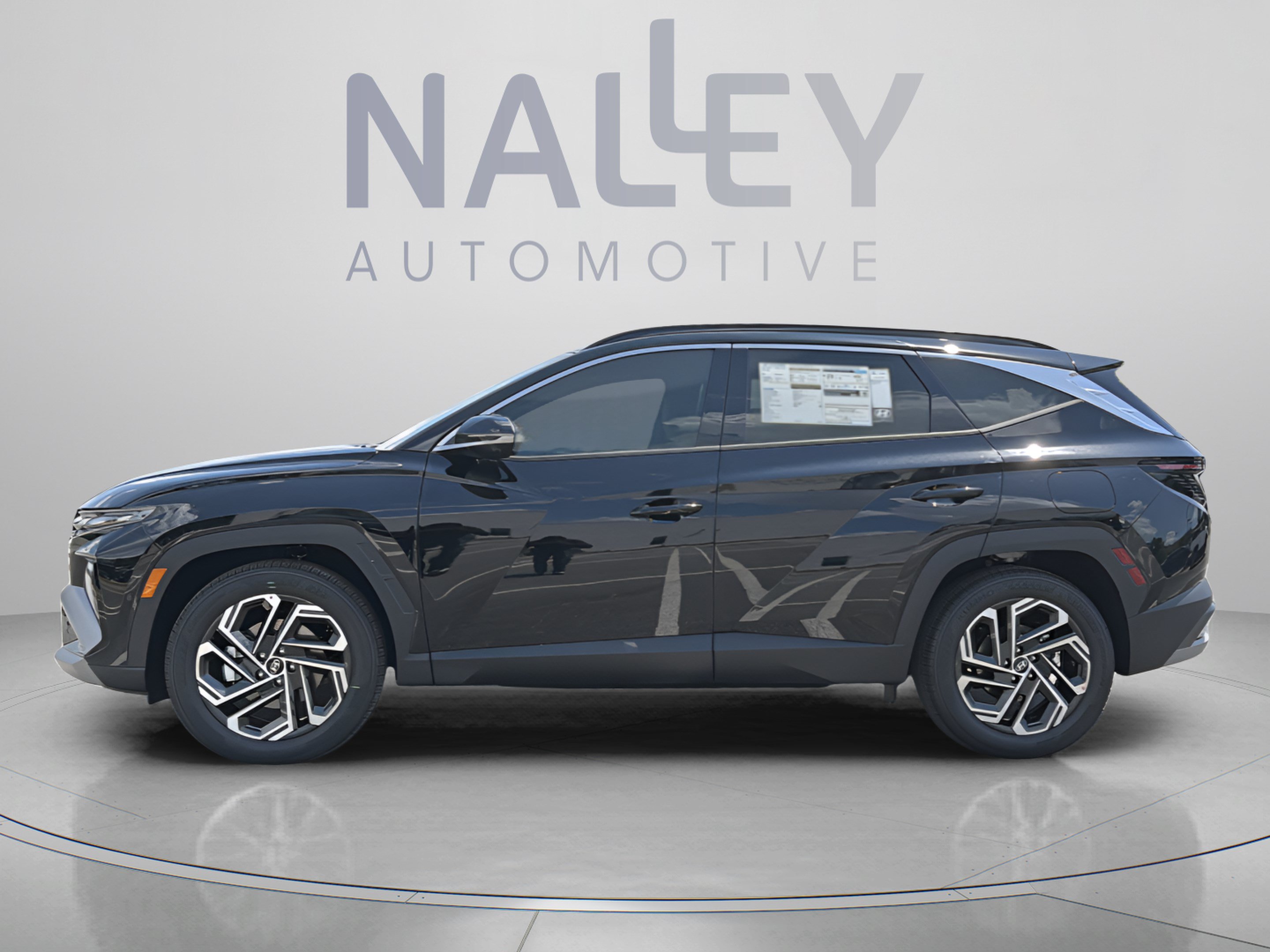 New 2026 Hyundai Tucson Limited FWD image 2