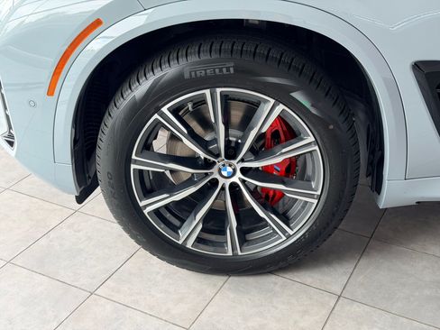 New 2026 BMW X5 xDrive40i w/ M Sport Package AWD/4WD image 11