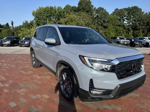 Certified 2023 Honda Passport EX-L image 19