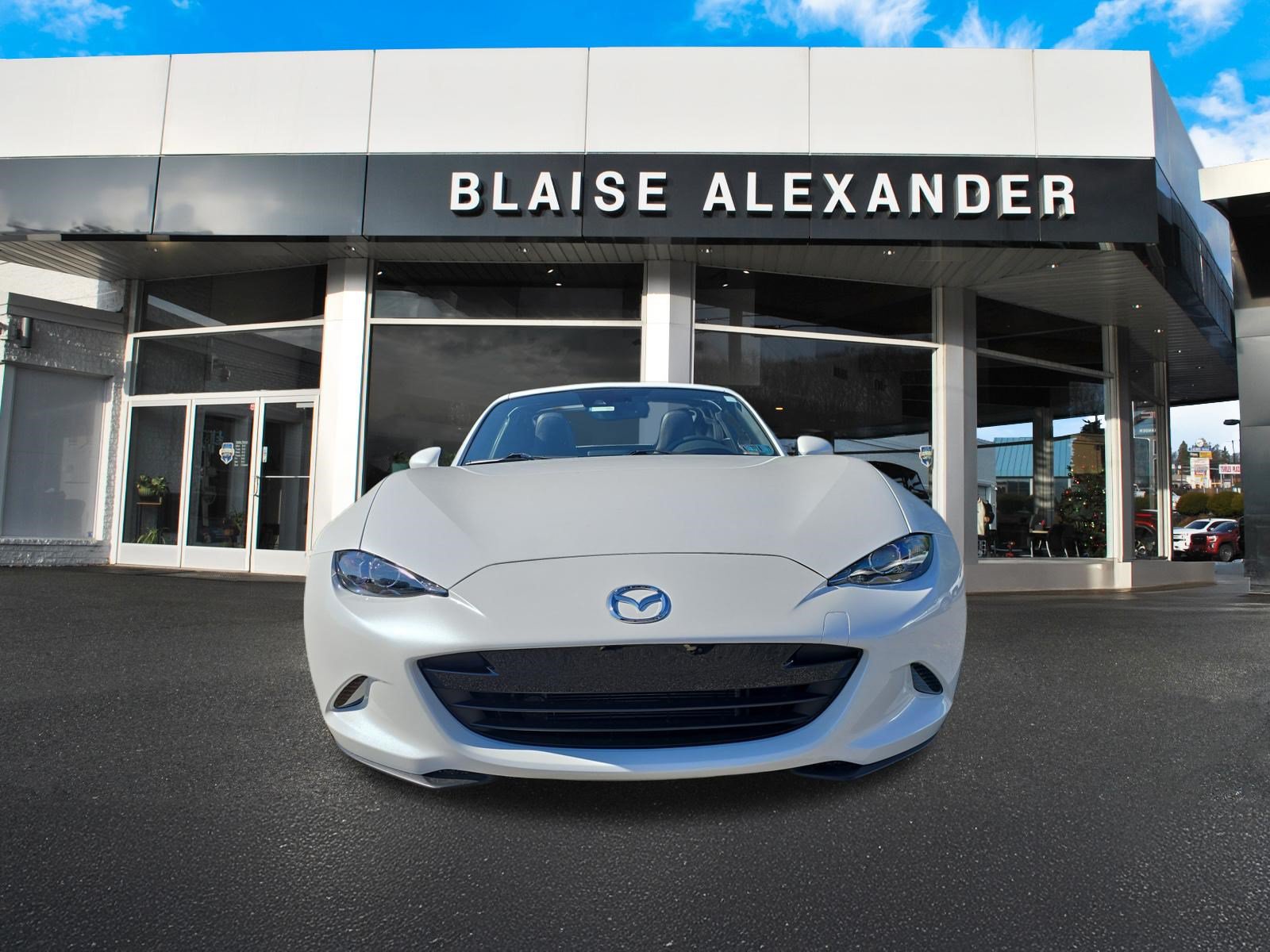 Used 2019 MAZDA MX-5 Miata RF Grand Touring RWD image 8