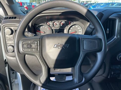 Used 2025 Chevrolet Silverado 1500 Custom Trail Boss w/ Dark Appearance Package image 19