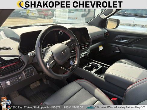 Used 2025 Chevrolet Silverado EV RST AWD/4WD image 4