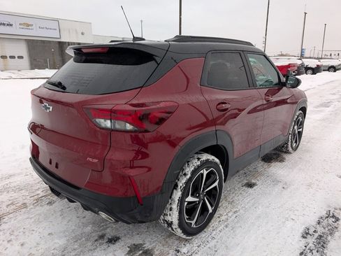 Used 2023 Chevrolet TrailBlazer RS w/ Sun and Liftgate Package image 7