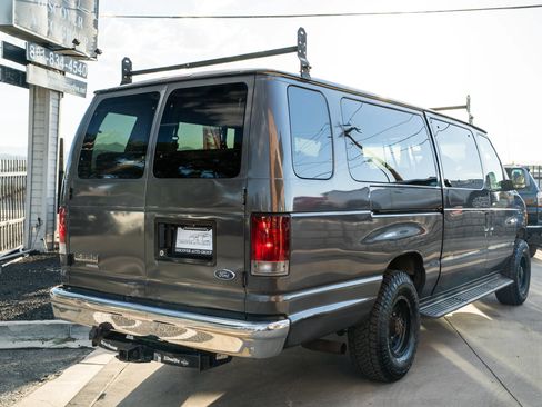 Used 2006 Ford E-350 and Econoline 350 XL RWD image 10