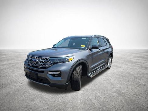 Certified 2022 Ford Explorer Limited w/ Equipment Group 301A AWD/4WD image 4