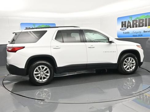 Used 2021 Chevrolet Traverse LT FWD image 6