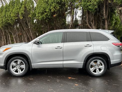 Used 2014 Toyota Highlander Limited image 7