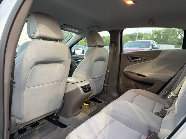 Used 2024 Chevrolet Malibu LT FWD image 9