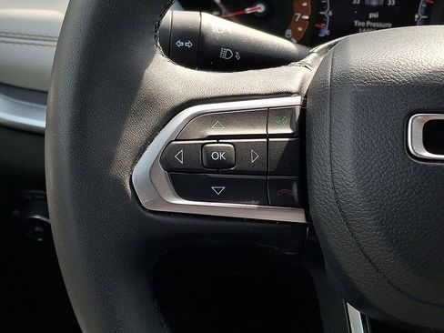 Used 2025 Jeep Compass Limited AWD/4WD image 46