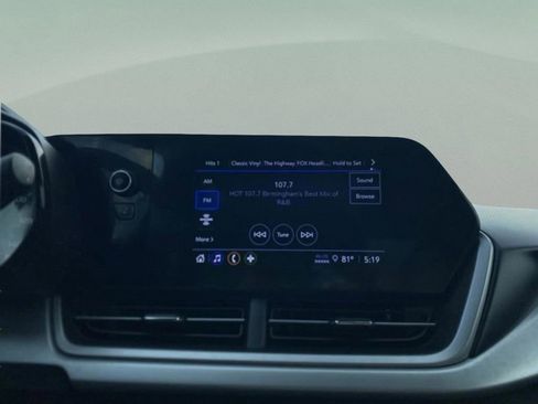 Used 2024 Chevrolet Trax LS w/ LS Convenience Package image 31