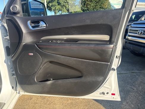 Used 2016 Dodge Durango R/T w/ Technology Group image 18