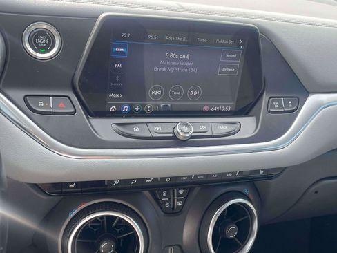 Used 2020 Chevrolet Blazer LT FWD image 8