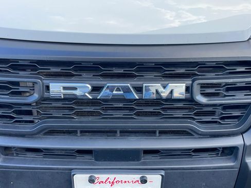 Used 2025 RAM ProMaster 2500 w/ Convenience Group FWD image 44