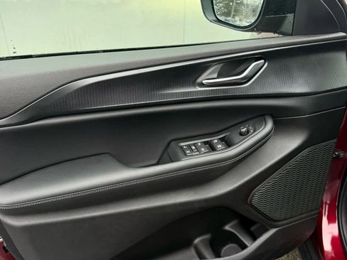 New 2025 Jeep Grand Cherokee Laredo X w/ Luxury Tech Group I image 7