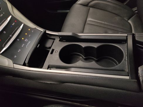 Used 2014 Lincoln MKZ FWD image 26