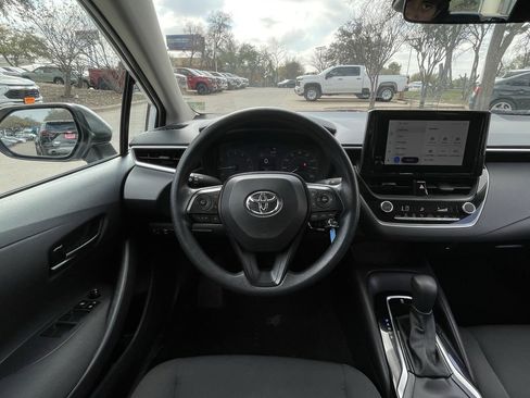 Used 2024 Toyota Corolla LE image 12