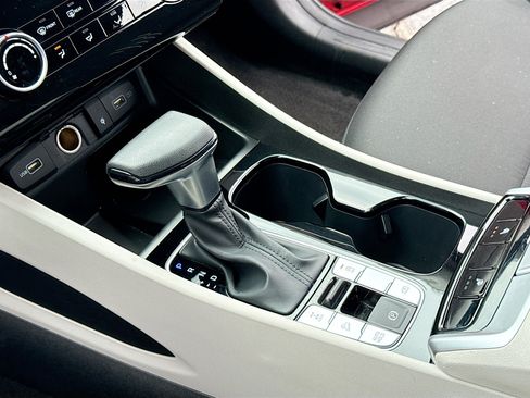 Certified 2023 Hyundai Tucson SEL AWD/4WD image 11
