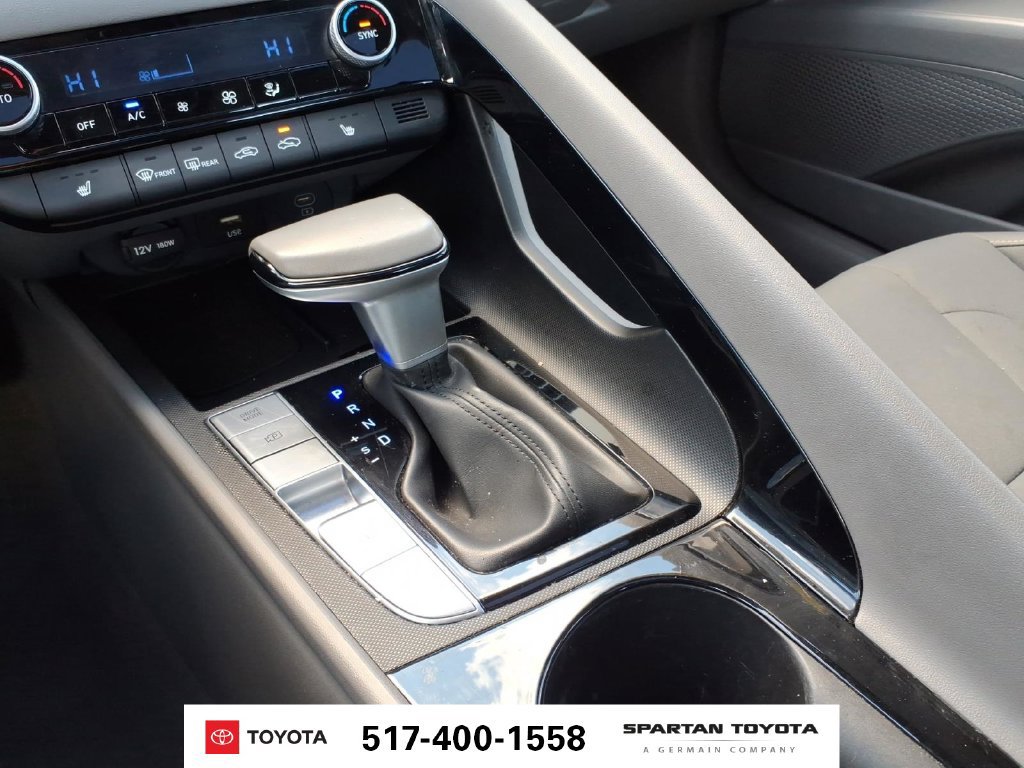 Used 2025 Hyundai Elantra SEL FWD image 23