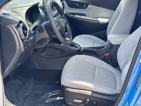 Used 2023 Hyundai Kona SEL FWD image 11