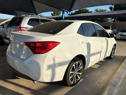 Used 2019 Toyota Corolla SE FWD image 6