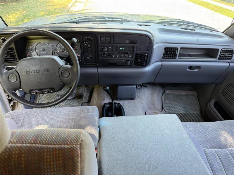 Used 1997 Dodge Ram 1500 Truck 4x4 Club Cab image 14