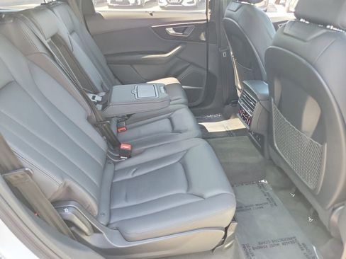Used 2021 Audi Q7 3.0T Prestige w/ Prestige Package AWD/4WD image 21