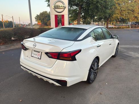 New 2025 Nissan Altima 2.5 SV image 7