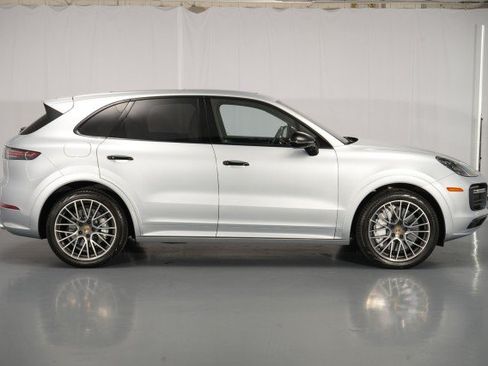 Used 2019 Porsche Cayenne Turbo AWD/4WD image 15