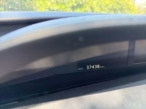 Used 2019 Toyota Prius LE FWD image 18