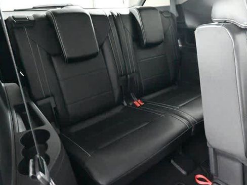 Certified 2022 Volkswagen Atlas SE w/ Panoramic Sunroof Package image 15